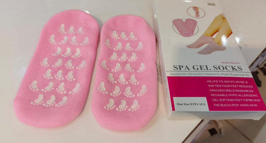 •Moisturizing Spa Gel Socks•