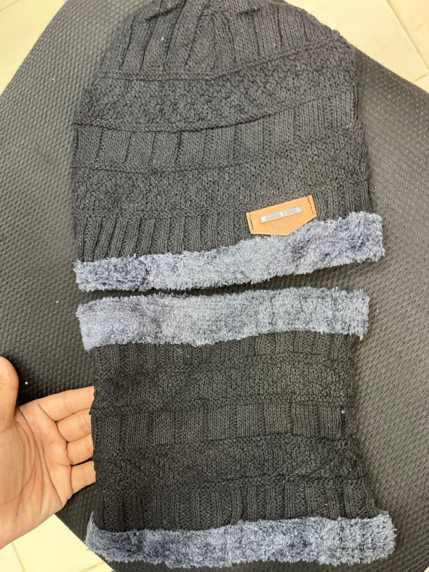 •Winter Cap with Neck Muffler Men & Women•